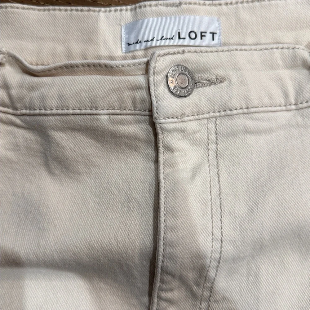 LOFT Straight Leg Pants Beige Cream Stretch Size 14 Neutral Capsule Wardrobe - Picture 3 of 7